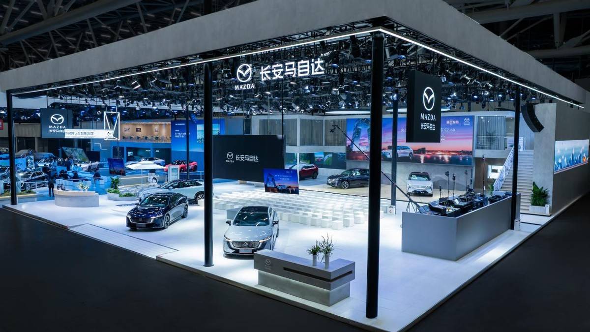 央視“第一發(fā)布”全球好車EZ-60領(lǐng)銜長安馬自達(dá)新能源矩陣亮相