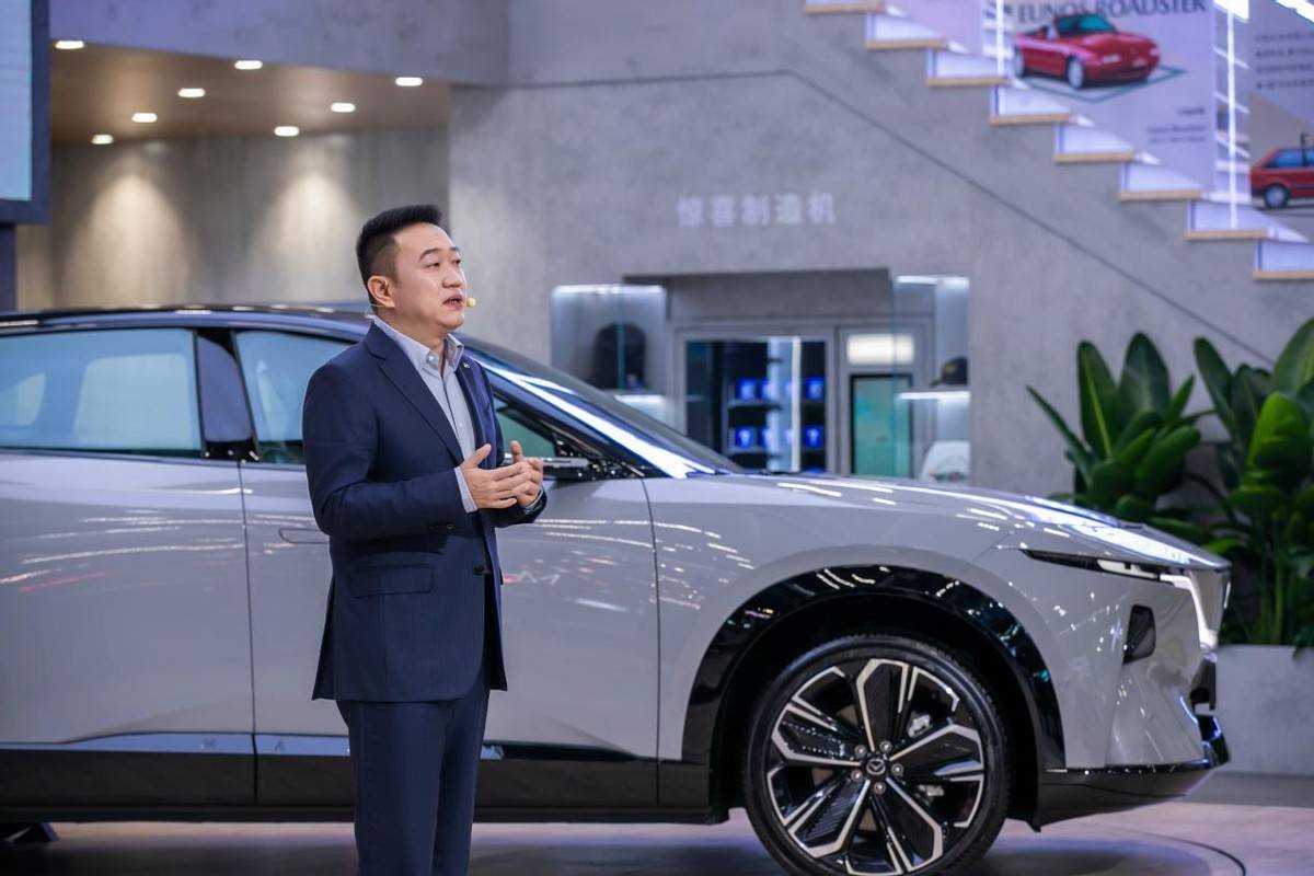 央視“第一發(fā)布”全球好車EZ-60領(lǐng)銜長安馬自達(dá)新能源矩陣亮相