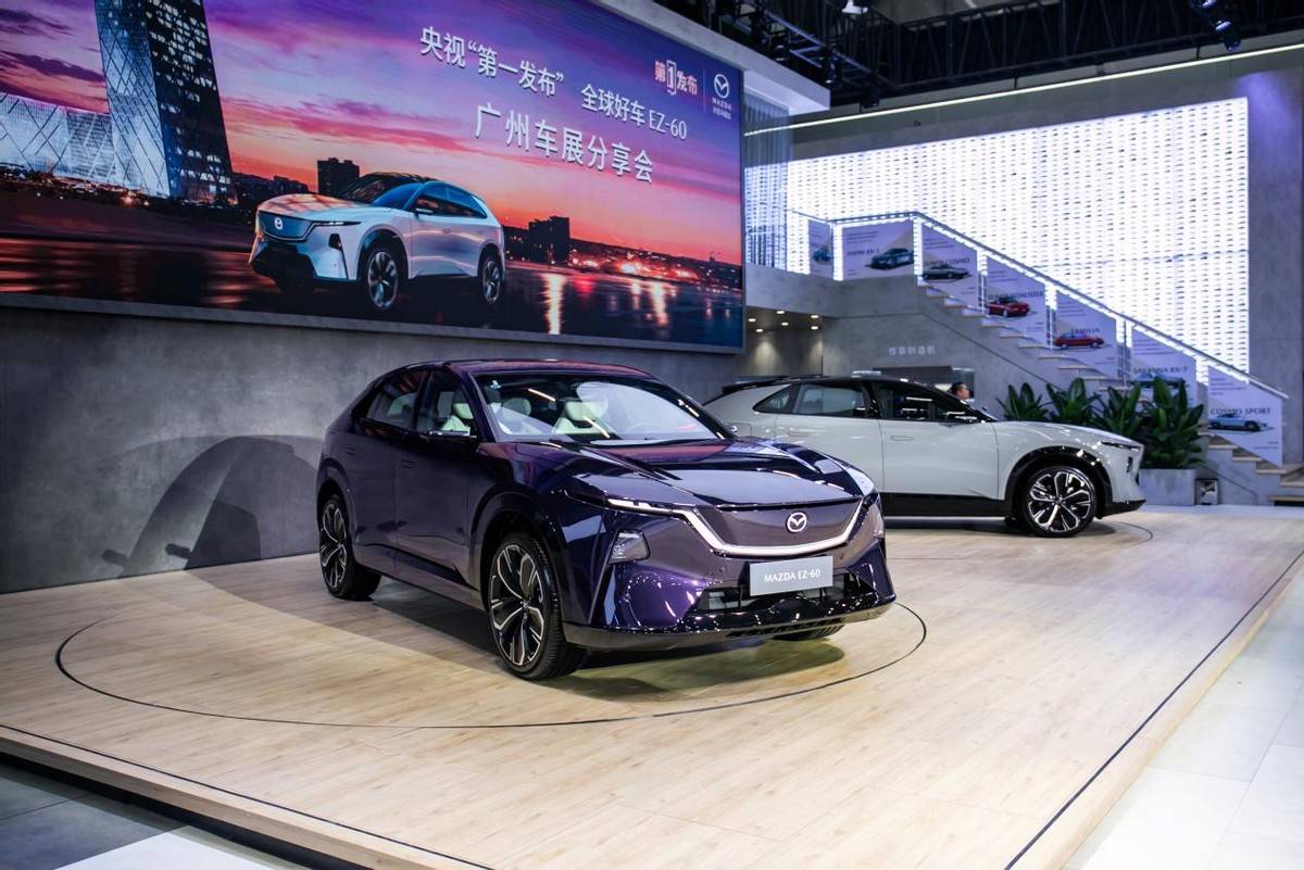 央視“第一發(fā)布”全球好車EZ-60領(lǐng)銜長安馬自達(dá)新能源矩陣亮相
