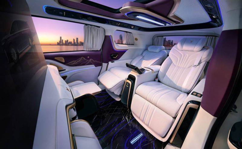 比BBA更圈粉 嵐圖“三旗艦”亮相廣州車展 成為“新主角”